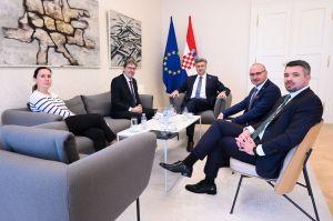 Nastavak snažne podrške političkom djelovanju DSHV-a i Hrvatima u Srbiji