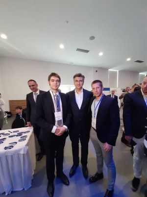 Predstavnici Mladeži Demokratskog saveza Hrvata u Vojvodini kao gosti na Nacionalnom danu Mladeži Hrvatske demokratske zajednice