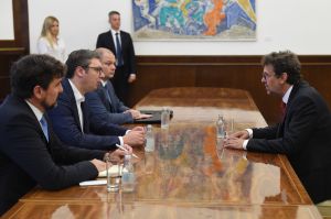 Predsjednik Vučić na sastanku sa Žigmanovim pozvao građane Srbije da poštuju hrvatsku zajednicu